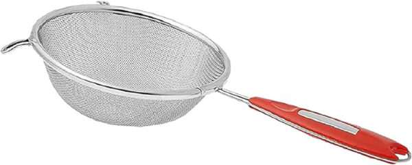 Strainer 1/2 Ball with support  16 cm