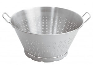 st/steel colander with stand 24 cm