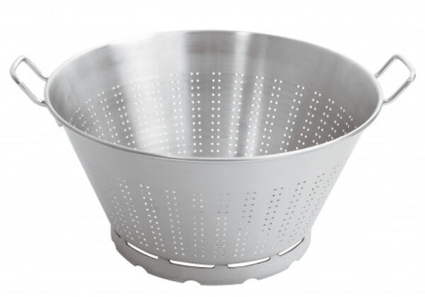 st/steel colander with stand 24 cm
